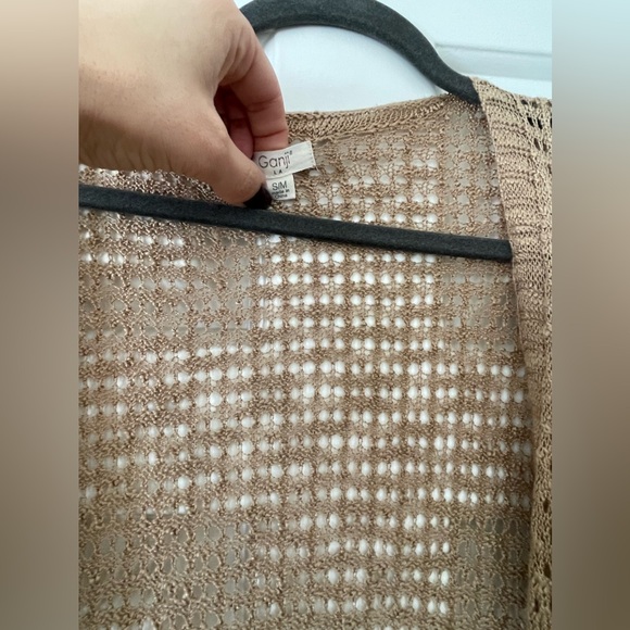 Cardigan with slits, size S/M. Color as pictured - Picture 3 of 3